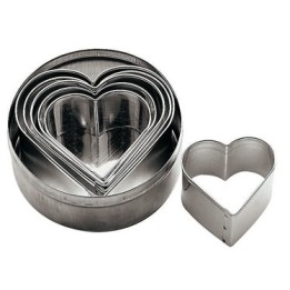 STAMPO TAGLIAPASTA CUORE STAGNO 6 Pz