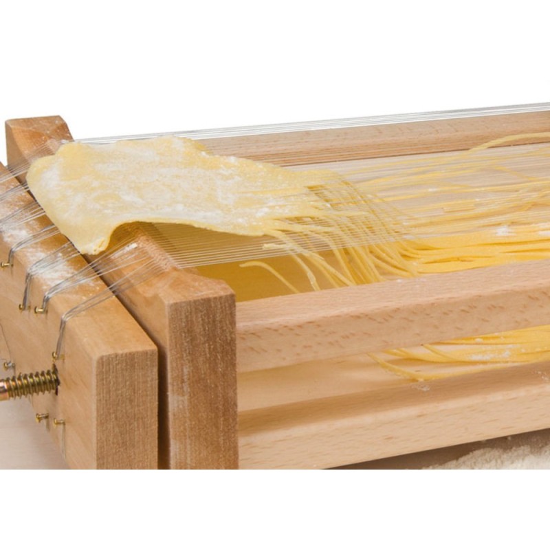 Attrezzo per spaghetti alla chitarra