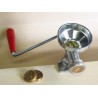 Torchietto manuale per pasta con 3 trafile in ottone - New Omra