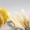 Taglia pera a spicchi in modo pratico e veloce
