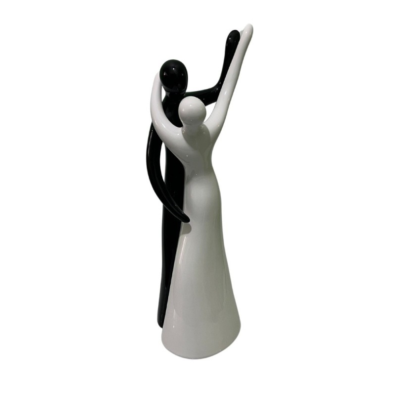 Dettaglio del soprammobile coppia ballerini bianco e nero, visione laterale