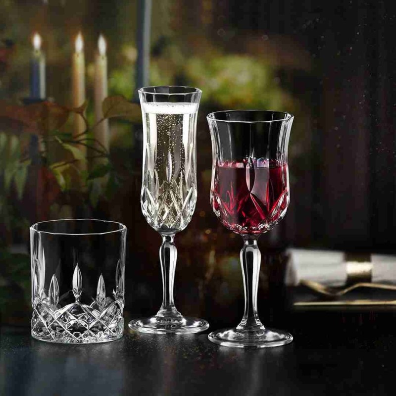 Bicchiere da tavola Opera RCR in vetro trasparente, design classico ed elegante per acqua e vino