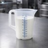 Brocca in plastica professionale per misurare latte e panna in gelateria pasticceria