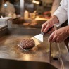 Spatola professionale per la cottura di hamburger in ristorante e pub