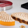 Esempio di decorazione a forma di nocciola realizzata con stampo Silikomart professionale