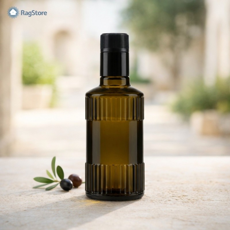 Bottiglia Oliena Ribs 250 ml in vetro UVAG per olio EVO in ambientazione mediterranea