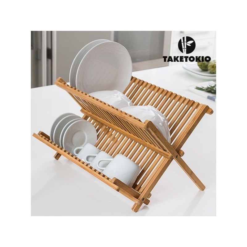 Scolapiatti pieghevole in legno di bamboo aperto con piatti e bicchieri