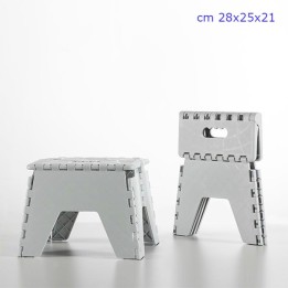 SGABELLO PLASTICA PIEGHEVOLE FOLDING STOOL CM 28x25x21