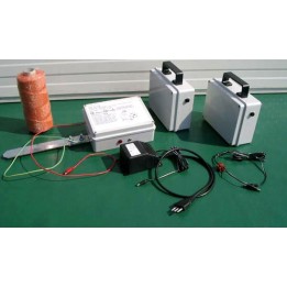RECINTO ELETTRICO PER ANIMALI 12 V CON 2 BATTERIE MOD. B12/2*
